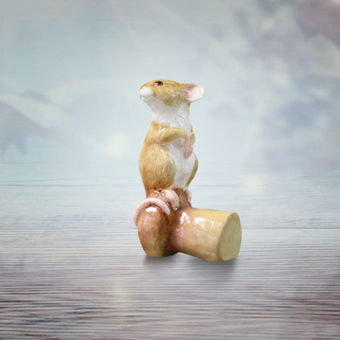 Mouse on Champagne Cork (122BC)
